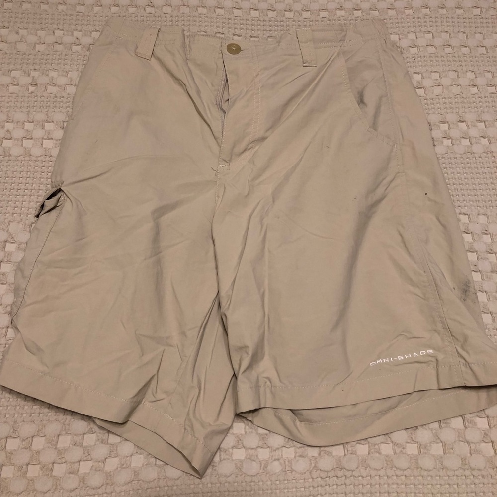 Columbia Omni-Shade fishing shorts